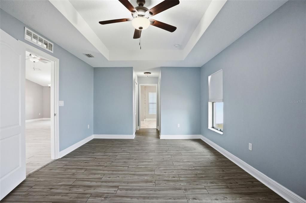 待售: $345,000 (3 贝兹, 2 浴室, 1698 平方英尺)