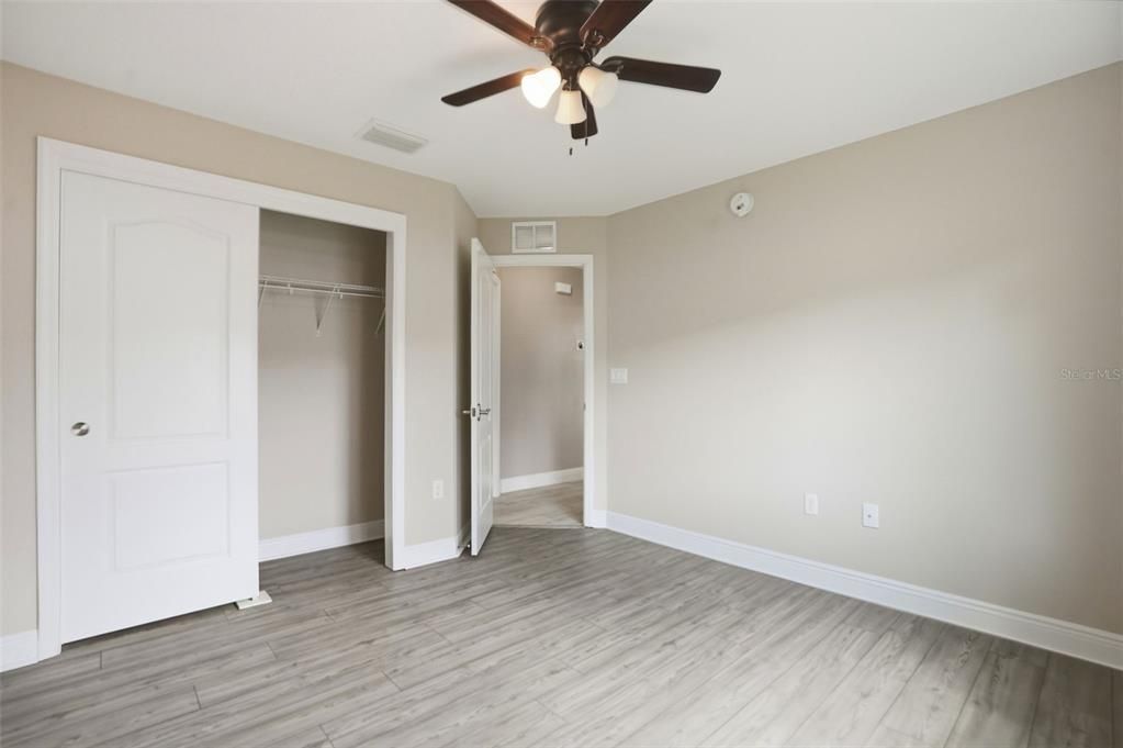 待售: $345,000 (3 贝兹, 2 浴室, 1698 平方英尺)