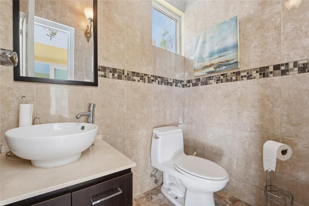 En Venta: $1,495,000 (6 camas, 3 baños, 6000 Pies cuadrados)
