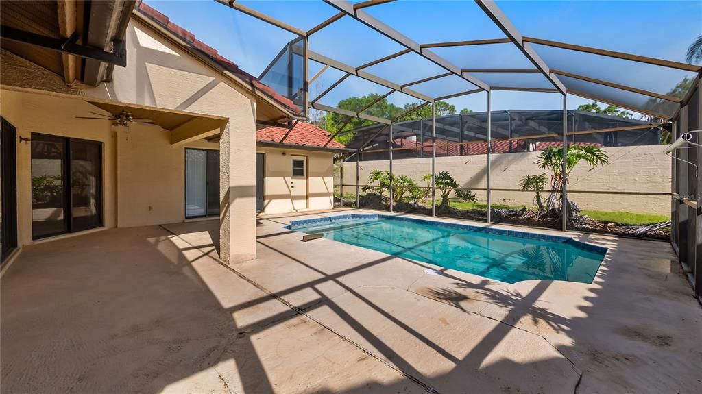 Active With Contract: $575,000 (3 beds, 2 baths, 1850 Square Feet)