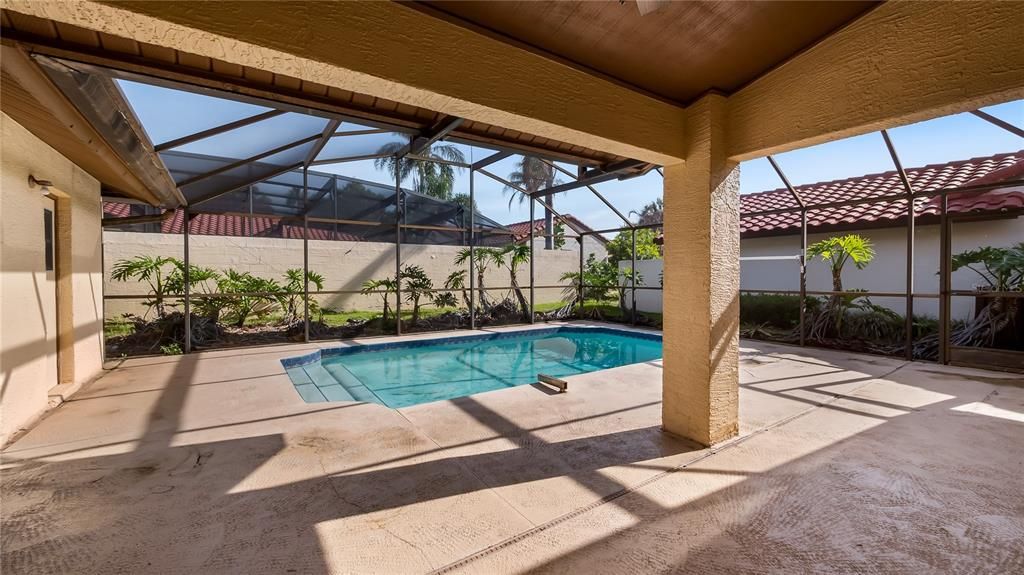 Active With Contract: $575,000 (3 beds, 2 baths, 1850 Square Feet)