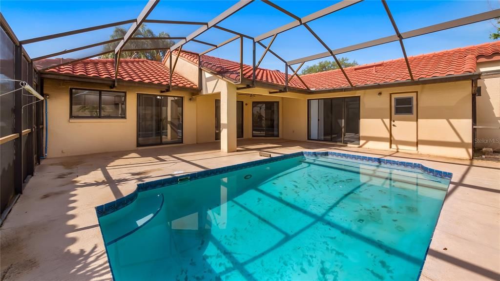 Active With Contract: $575,000 (3 beds, 2 baths, 1850 Square Feet)
