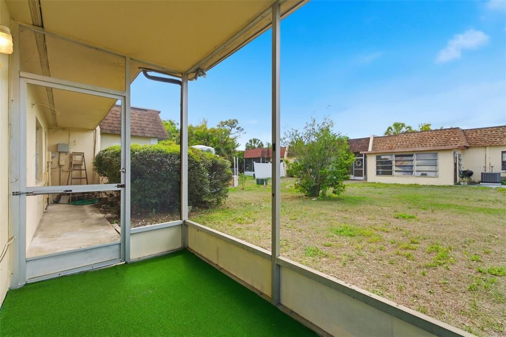 出租: $2,100 (2 贝兹, 2 浴室, 945 平方英尺)