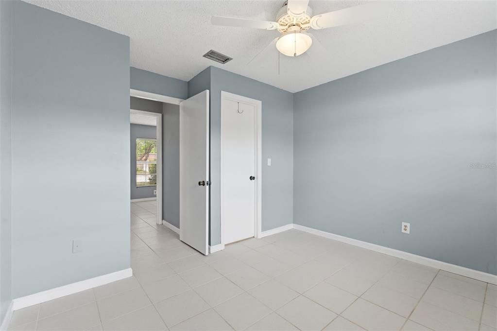 出租: $2,100 (2 贝兹, 2 浴室, 945 平方英尺)