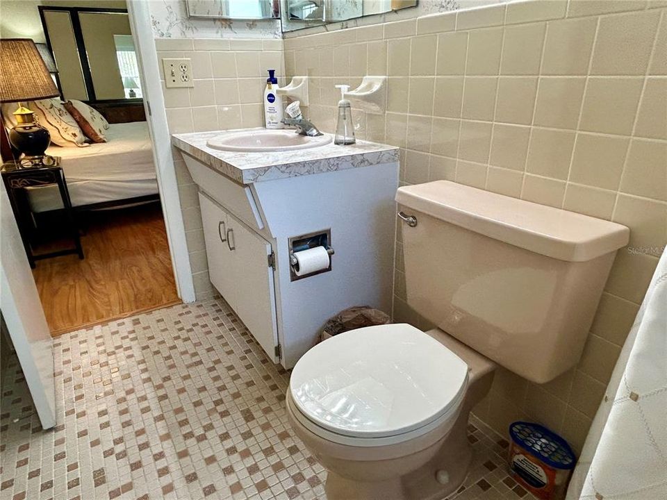 待售: $160,000 (2 贝兹, 2 浴室, 1100 平方英尺)