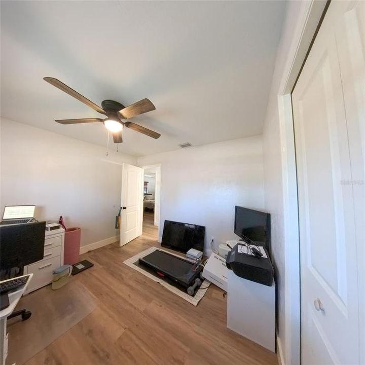 Active With Contract: $410,000 (3 beds, 2 baths, 1998 Square Feet)