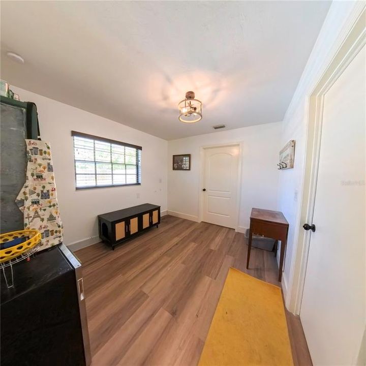 Active With Contract: $410,000 (3 beds, 2 baths, 1998 Square Feet)