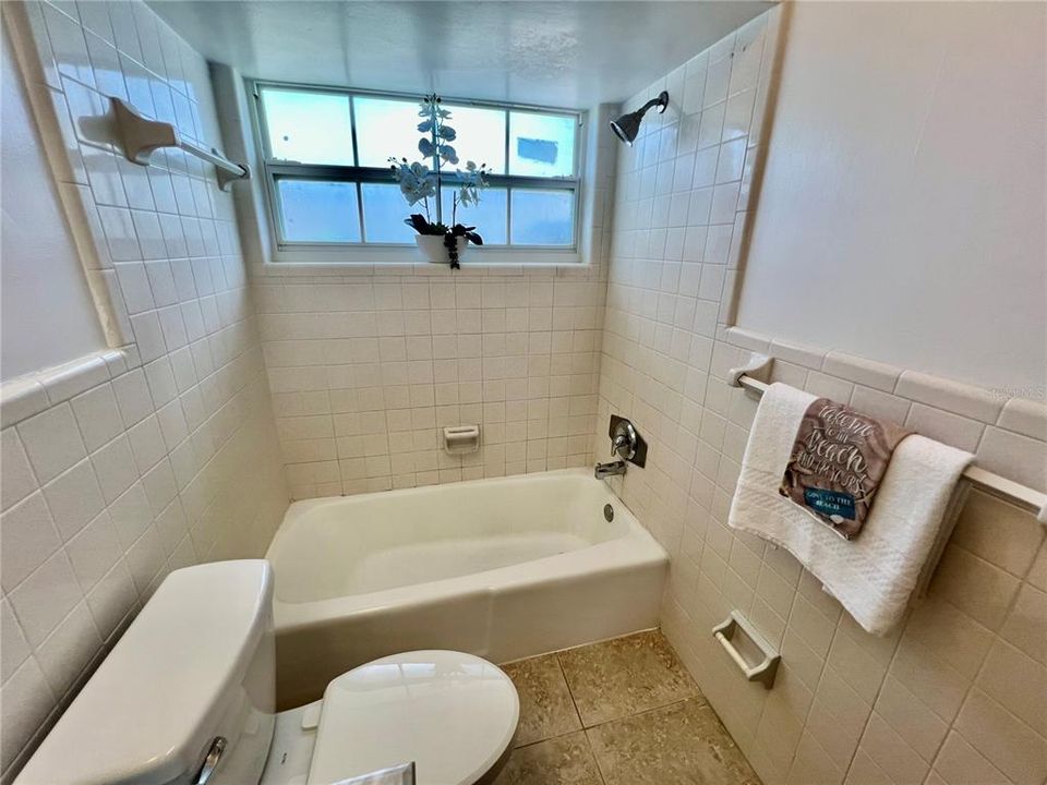 Activo con contrato: $1,695 (1 camas, 1 baños, 580 Pies cuadrados)