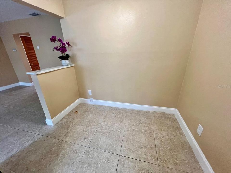 Activo con contrato: $1,695 (1 camas, 1 baños, 580 Pies cuadrados)