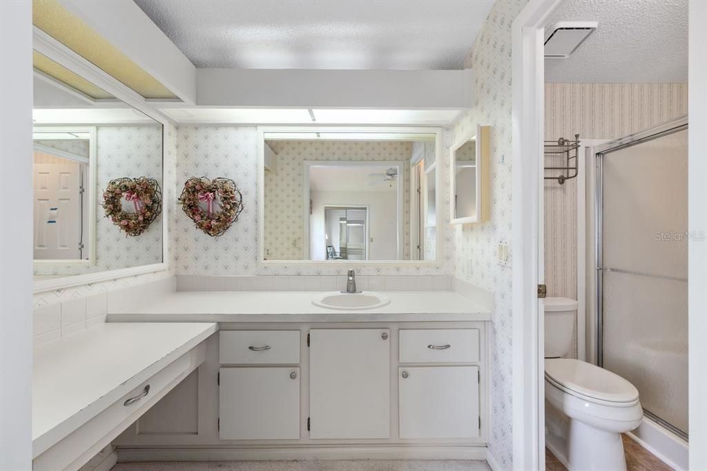 En Venta: $189,700 (2 camas, 2 baños, 1144 Pies cuadrados)