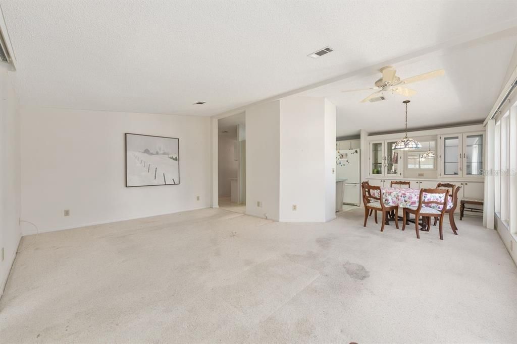 En Venta: $189,700 (2 camas, 2 baños, 1144 Pies cuadrados)