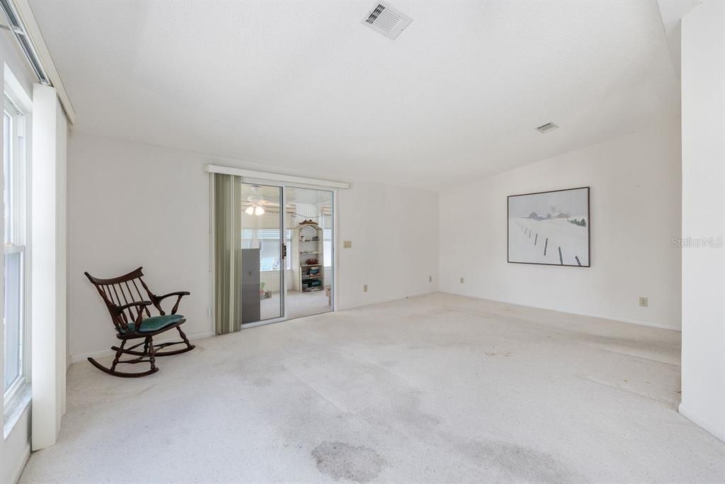 En Venta: $189,700 (2 camas, 2 baños, 1144 Pies cuadrados)