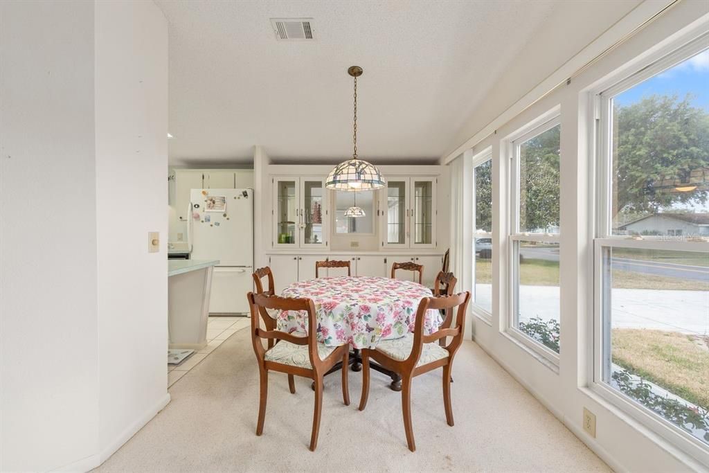 En Venta: $189,700 (2 camas, 2 baños, 1144 Pies cuadrados)