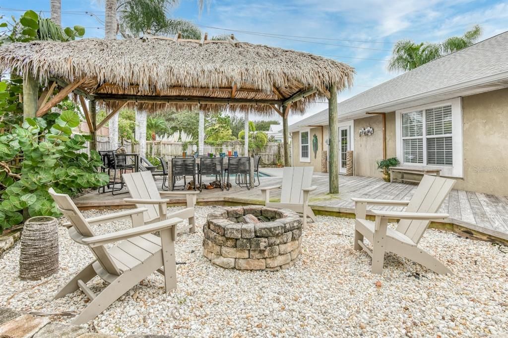 En Venta: $799,000 (4 camas, 2 baños, 1975 Pies cuadrados)