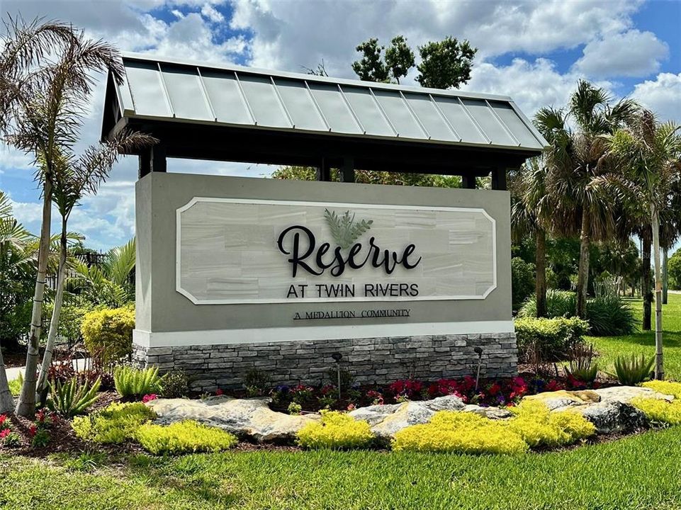 На продажу: $939,000 (3 спален, 2 ванн, 2388 Квадратных фут)