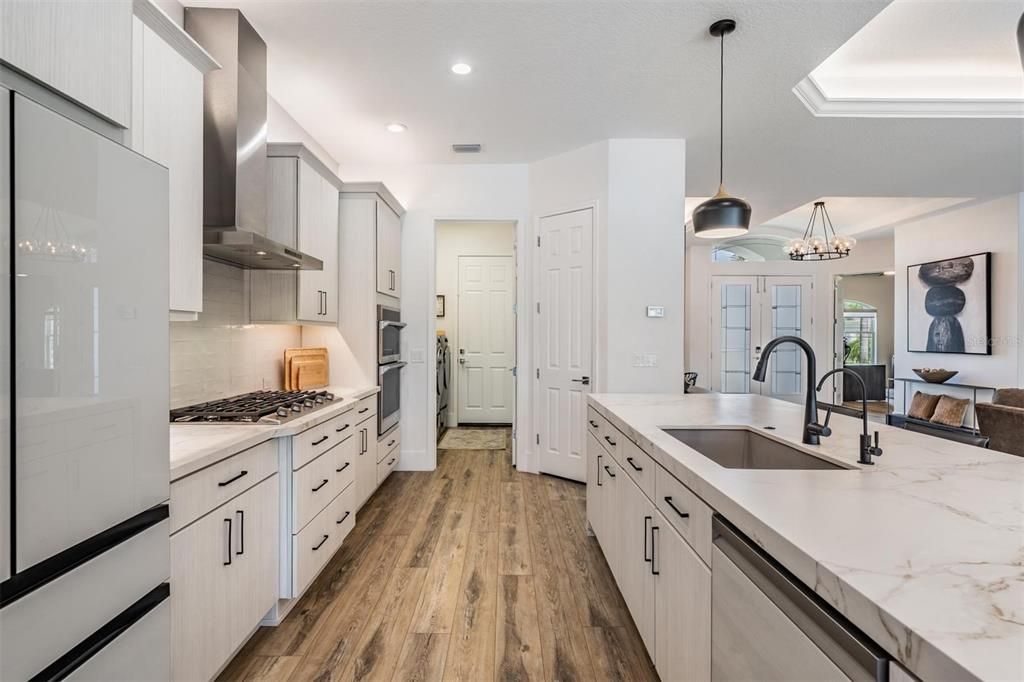 На продажу: $939,000 (3 спален, 2 ванн, 2388 Квадратных фут)