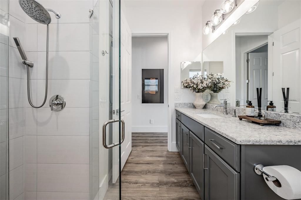 На продажу: $939,000 (3 спален, 2 ванн, 2388 Квадратных фут)