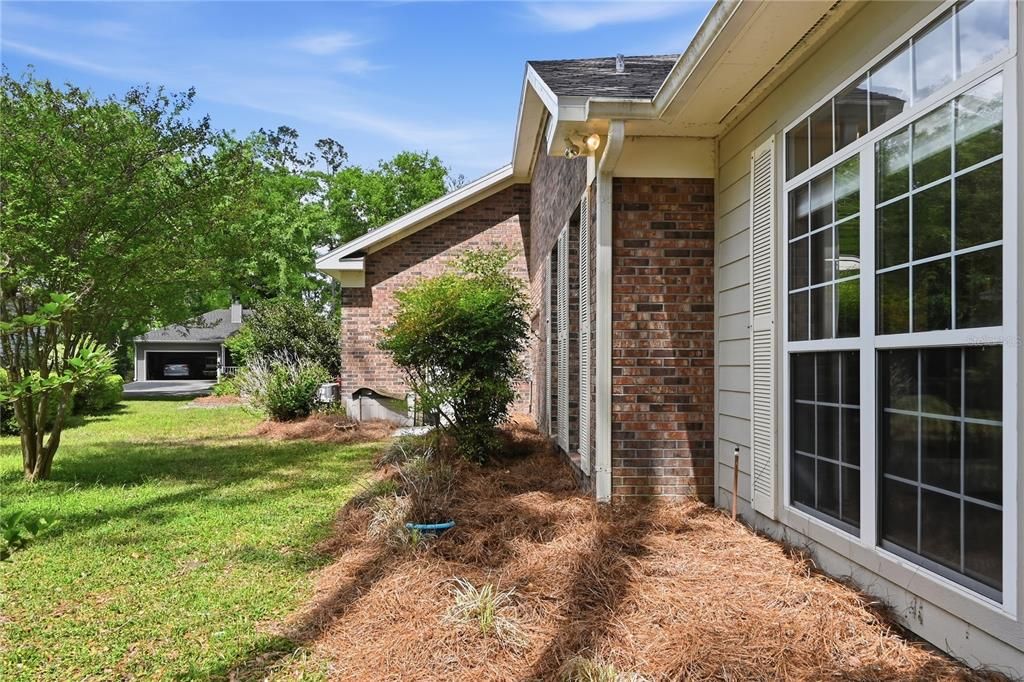 For Sale: $295,000 (3 beds, 2 baths, 2002 Square Feet)