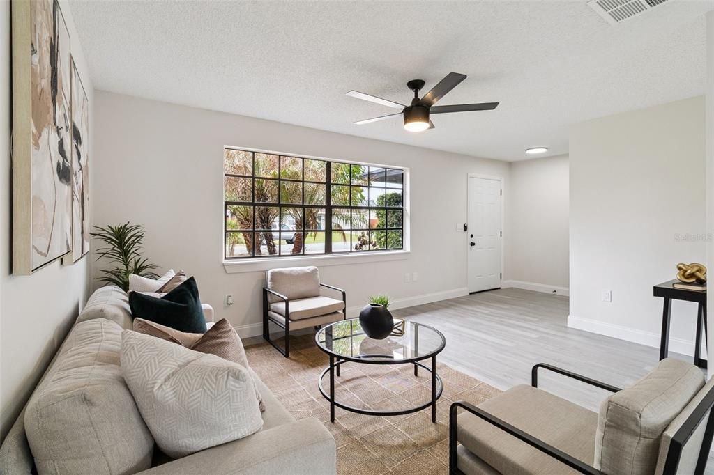 Activo con contrato: $325,000 (3 camas, 2 baños, 1460 Pies cuadrados)