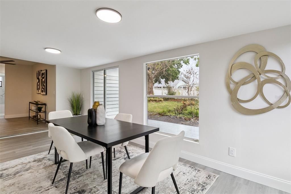 Activo con contrato: $325,000 (3 camas, 2 baños, 1460 Pies cuadrados)