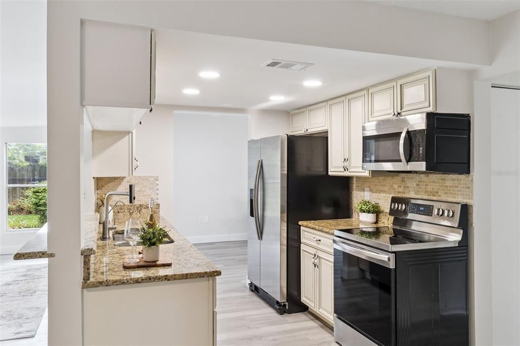 Activo con contrato: $325,000 (3 camas, 2 baños, 1460 Pies cuadrados)