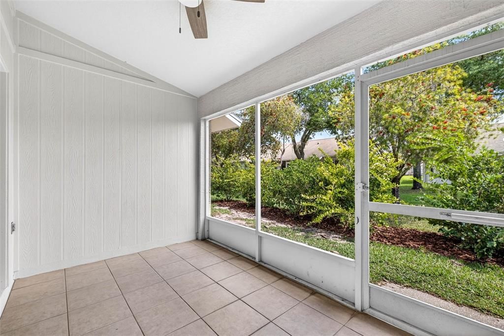 На продажу: $374,900 (2 спален, 2 ванн, 1546 Квадратных фут)