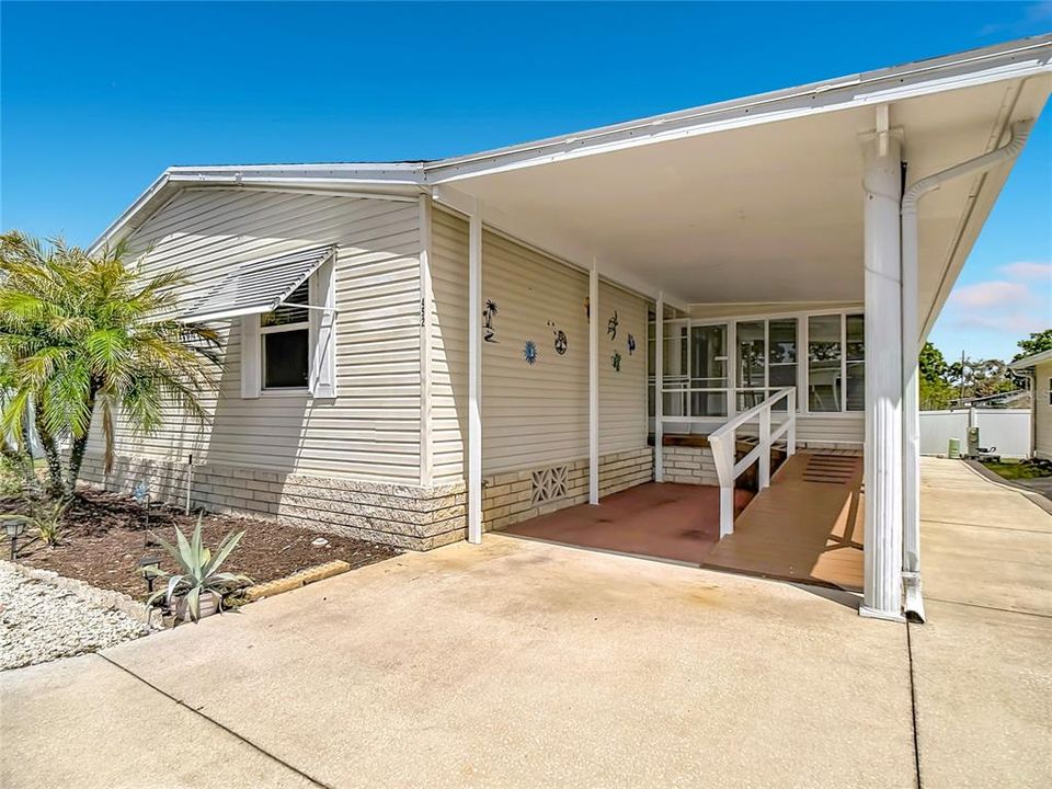 For Sale: $260,000 (2 beds, 2 baths, 1512 Square Feet)