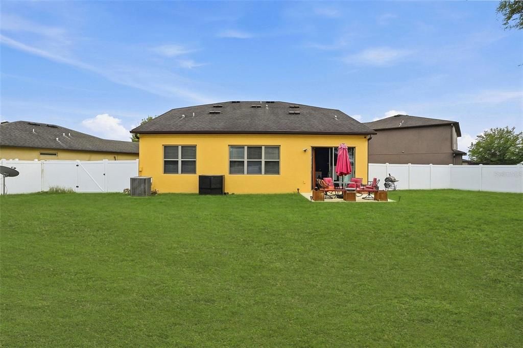 En Venta: $397,500 (4 camas, 2 baños, 2854 Pies cuadrados)