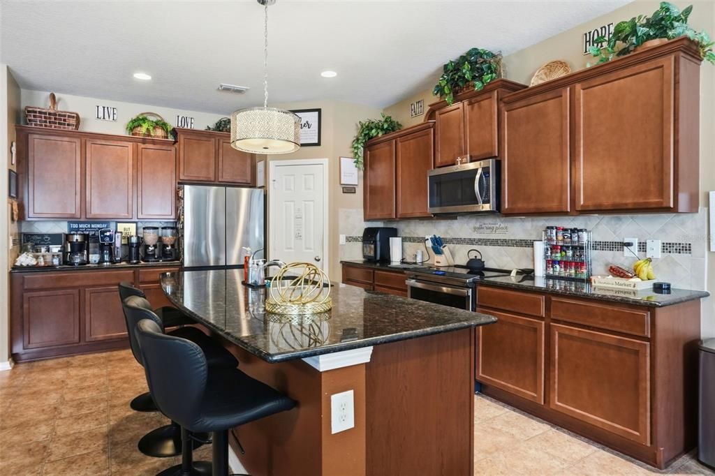 En Venta: $397,500 (4 camas, 2 baños, 2854 Pies cuadrados)