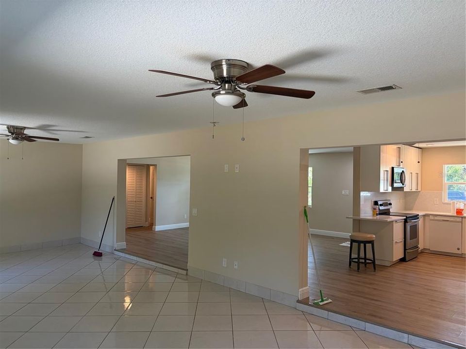 For Rent: $2,600 (3 beds, 2 baths, 2008 Square Feet)