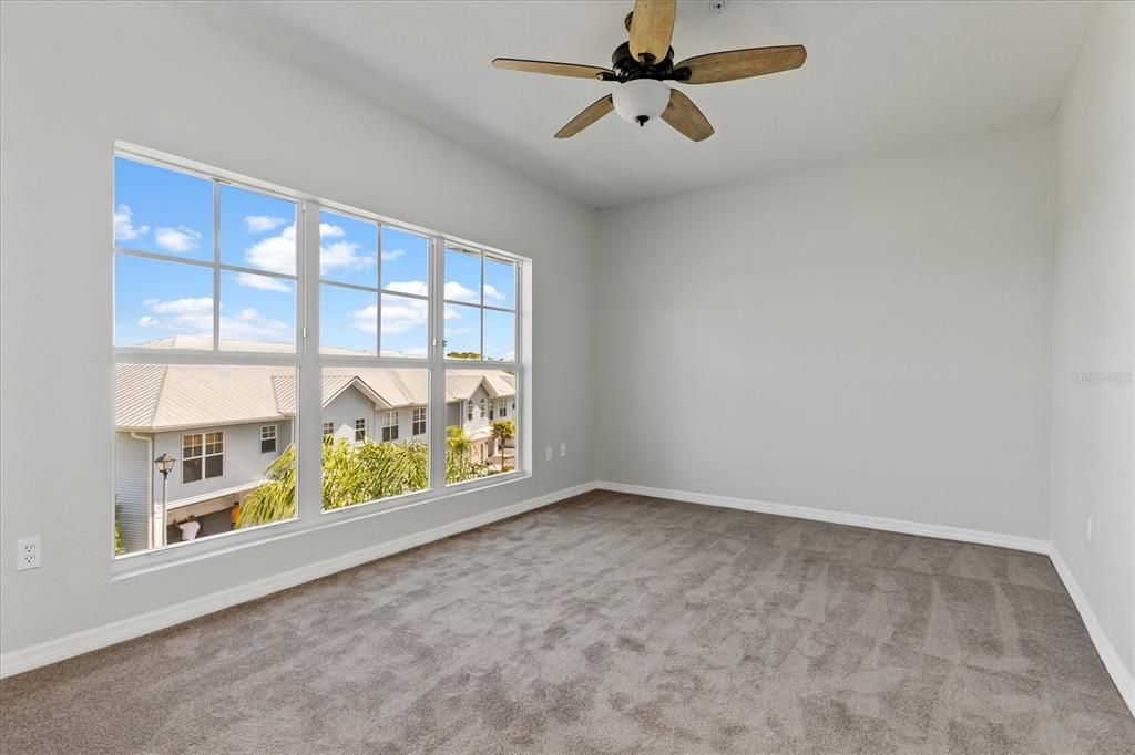For Rent: $3,100 (3 beds, 3 baths, 2044 Square Feet)