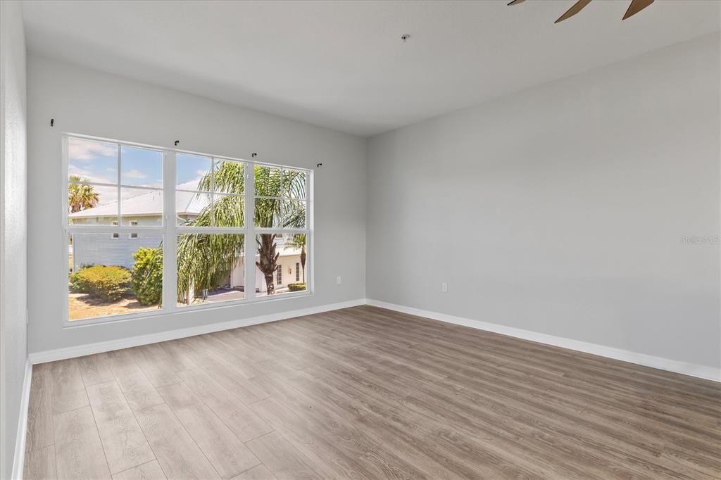 For Rent: $3,100 (3 beds, 3 baths, 2044 Square Feet)