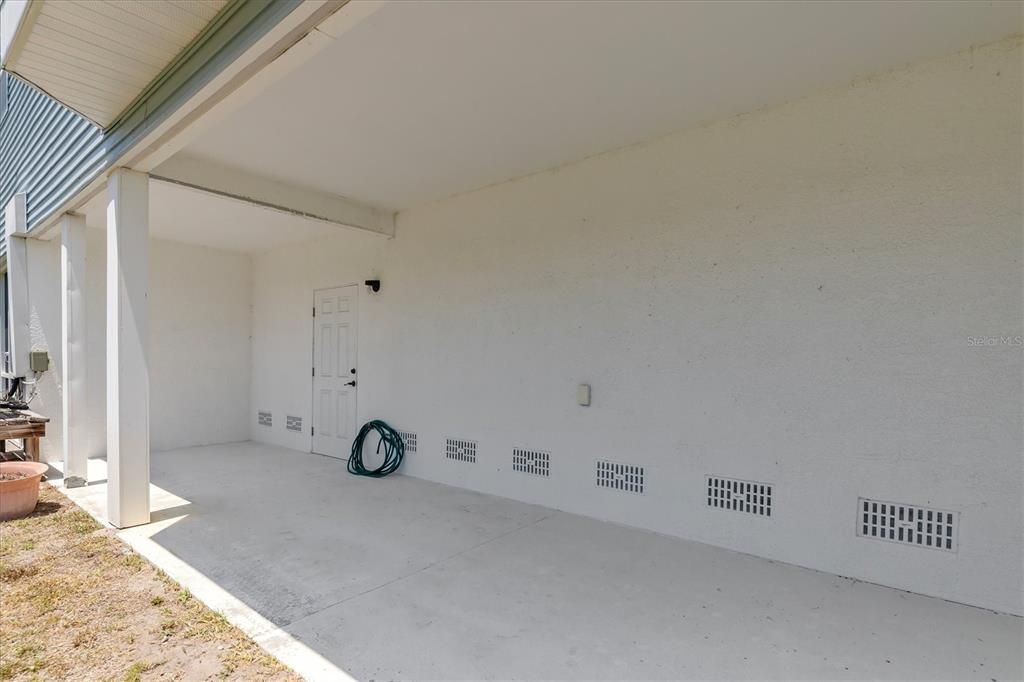 For Rent: $3,100 (3 beds, 3 baths, 2044 Square Feet)