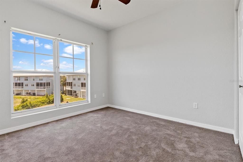 For Rent: $3,100 (3 beds, 3 baths, 2044 Square Feet)