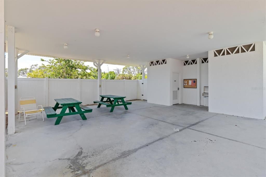 For Rent: $3,100 (3 beds, 3 baths, 2044 Square Feet)