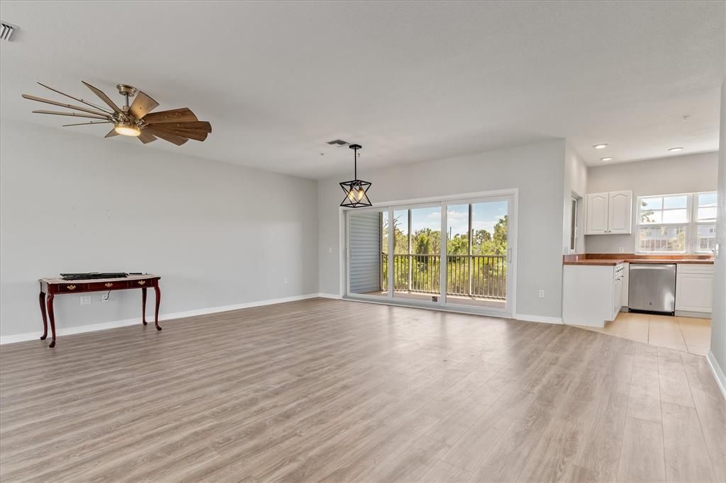 For Rent: $3,100 (3 beds, 3 baths, 2044 Square Feet)