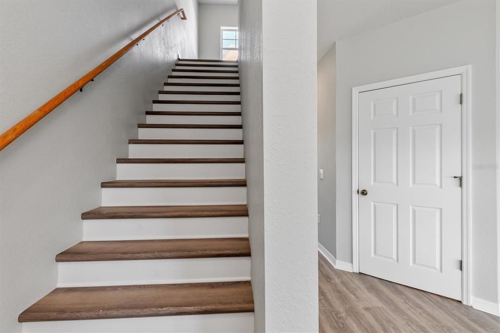 For Rent: $3,100 (3 beds, 3 baths, 2044 Square Feet)