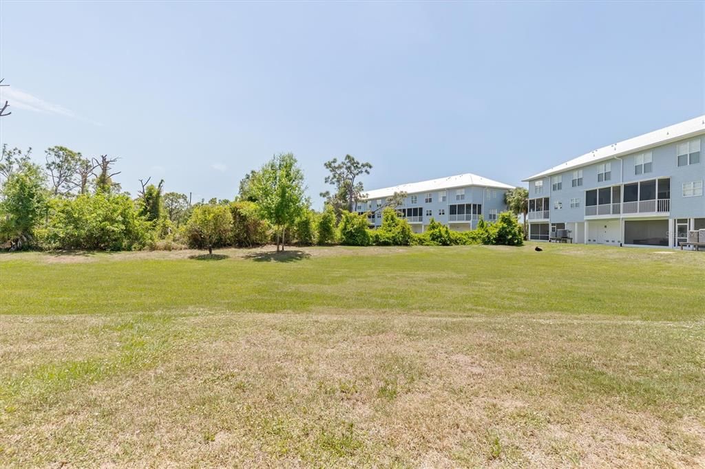 For Rent: $3,100 (3 beds, 3 baths, 2044 Square Feet)
