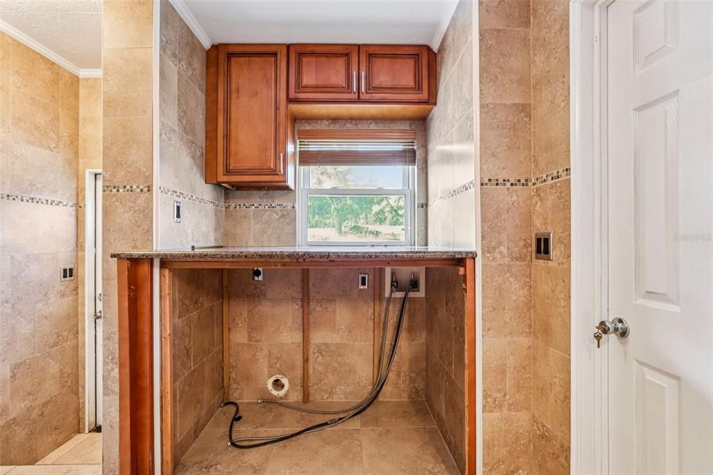 На продажу: $809,000 (3 спален, 1 ванн, 1800 Квадратных фут)