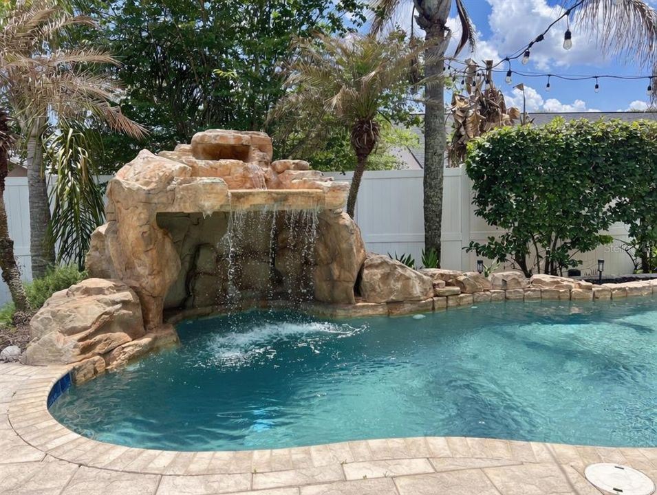 Active With Contract: $829,000 (5 beds, 3 baths, 3646 Square Feet)