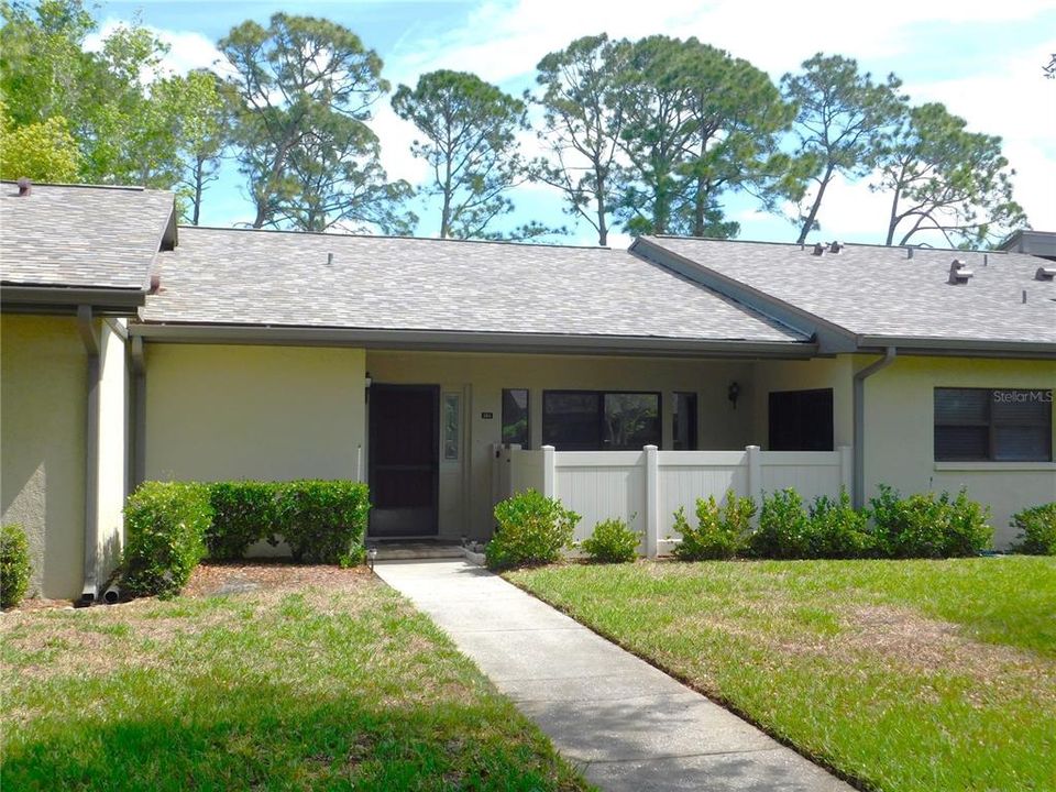 Recently Rented: $2,500 (2 beds, 2 baths, 1250 Square Feet)