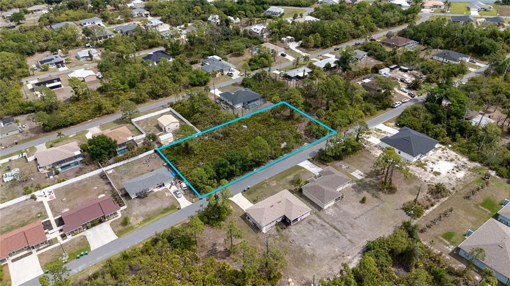 На продажу: $120,000 (0.69 acres)