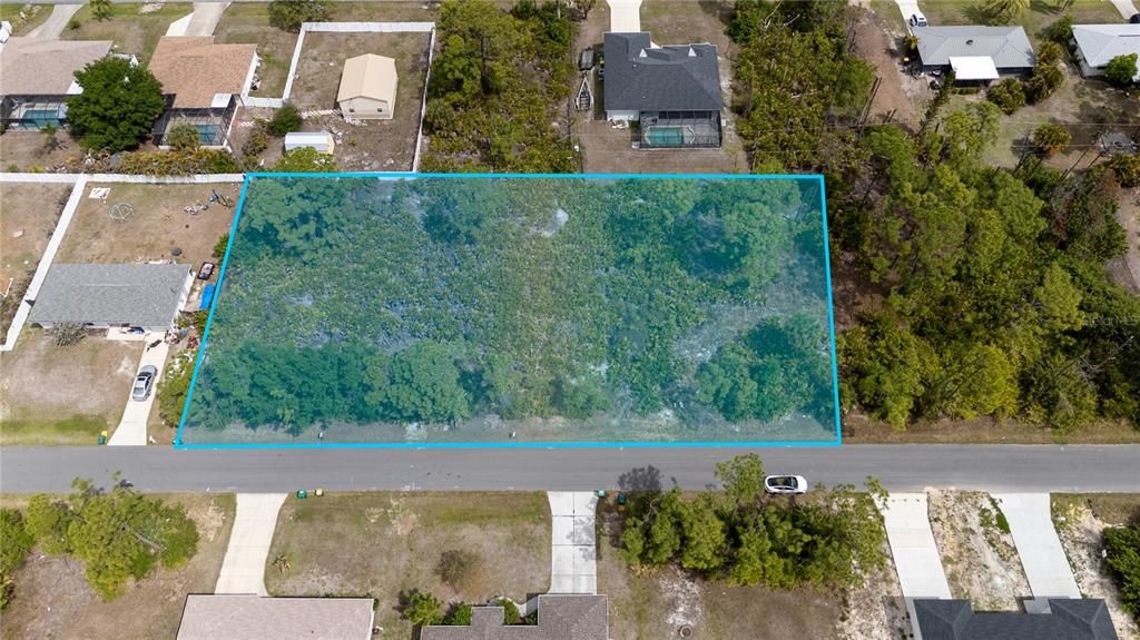 На продажу: $120,000 (0.69 acres)