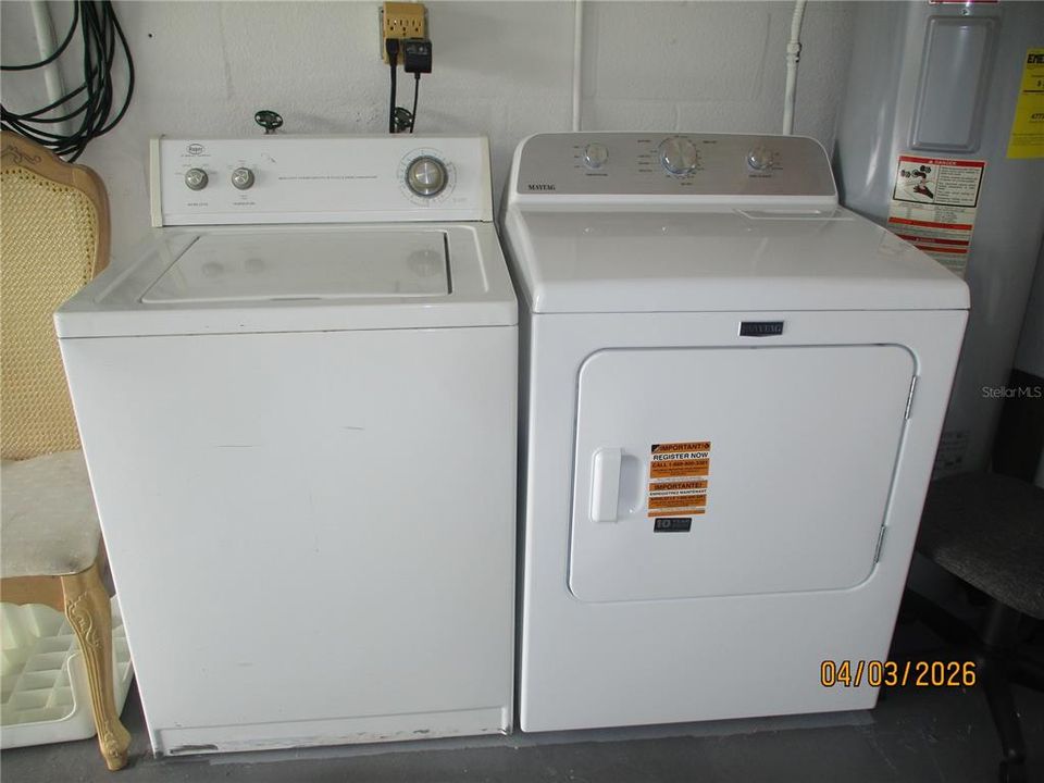 На продажу: $249,000 (2 спален, 2 ванн, 1121 Квадратных фут)