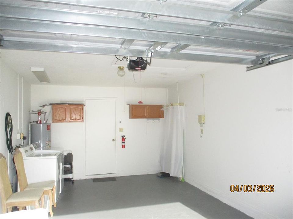 На продажу: $249,000 (2 спален, 2 ванн, 1121 Квадратных фут)