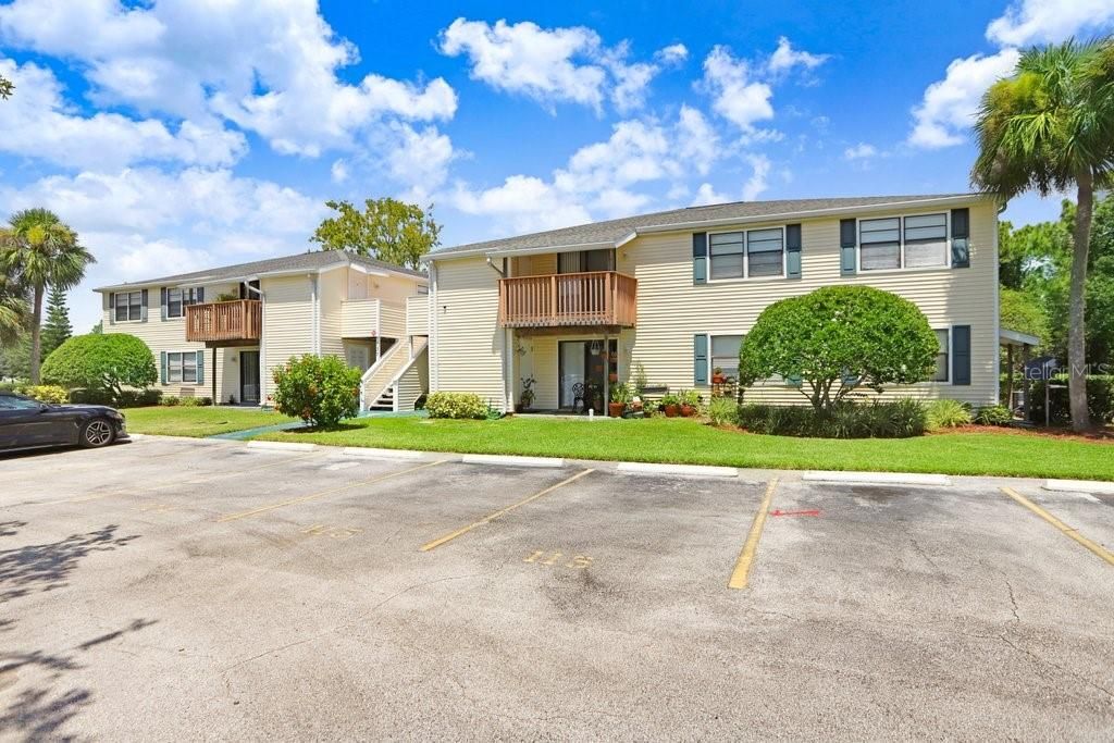 For Rent: $1,700 (2 beds, 2 baths, 915 Square Feet)