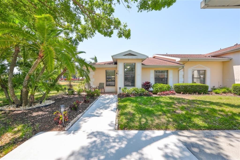 Vendido Recientemente: $143,000 (2 camas, 2 baños, 1073 Pies cuadrados)