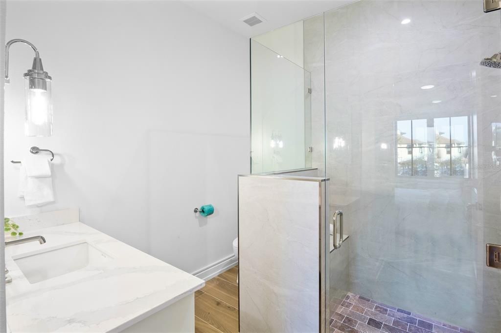 En Venta: $6,295,000 (9 camas, 9 baños, 4944 Pies cuadrados)
