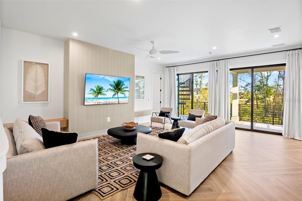En Venta: $6,295,000 (9 camas, 9 baños, 4944 Pies cuadrados)