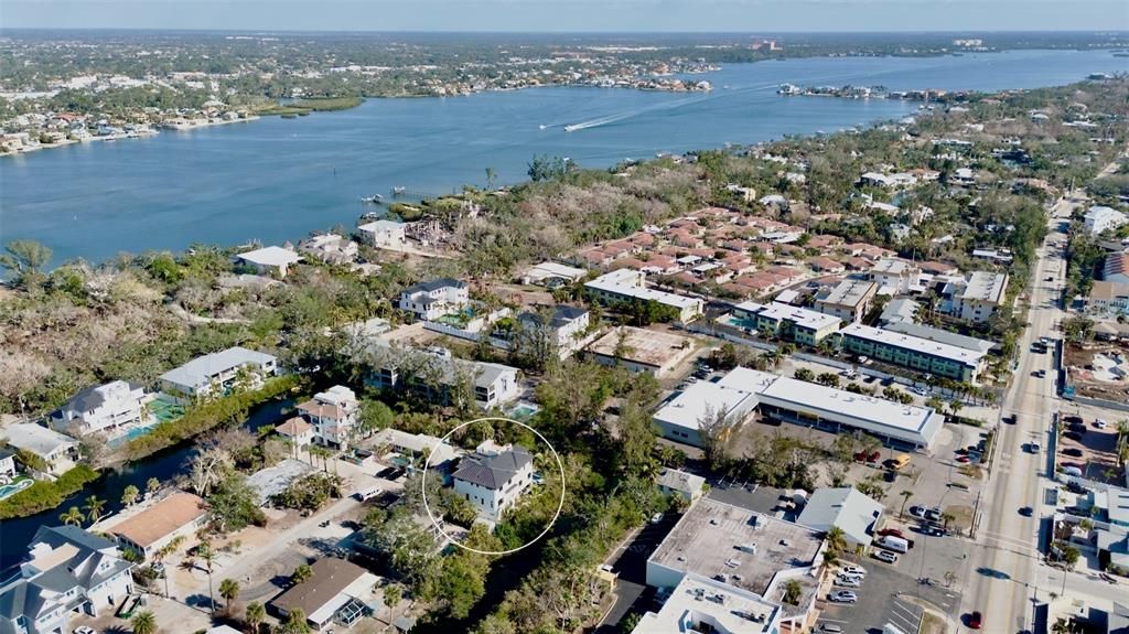 En Venta: $6,295,000 (9 camas, 9 baños, 4944 Pies cuadrados)